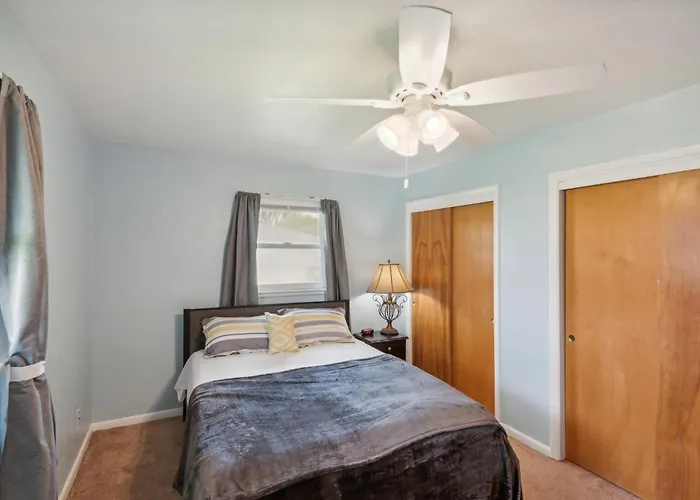 Elkhart Haven- Cozy Family Retreat
