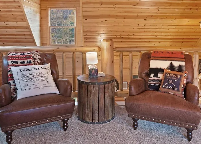 Kingfisher Cove Cabin 2