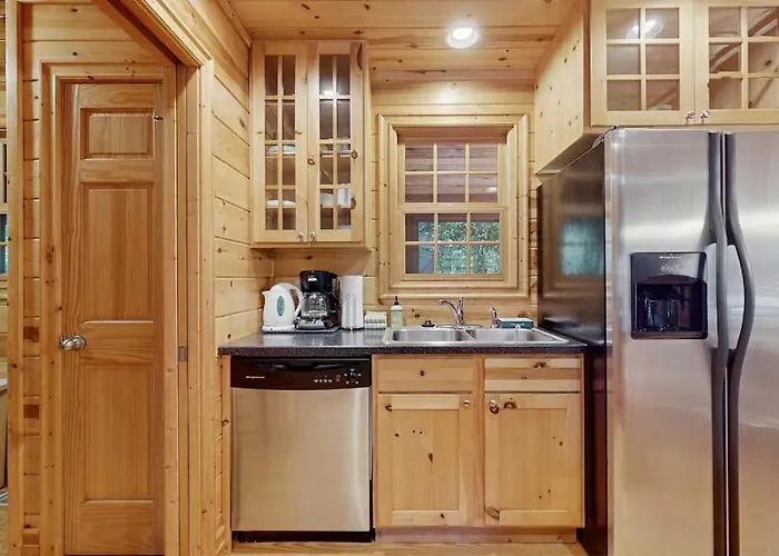 Kingfisher Cove Cabin 19