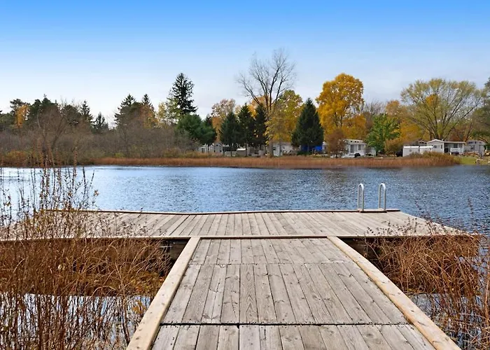 Kingfisher Cove Cabin 19